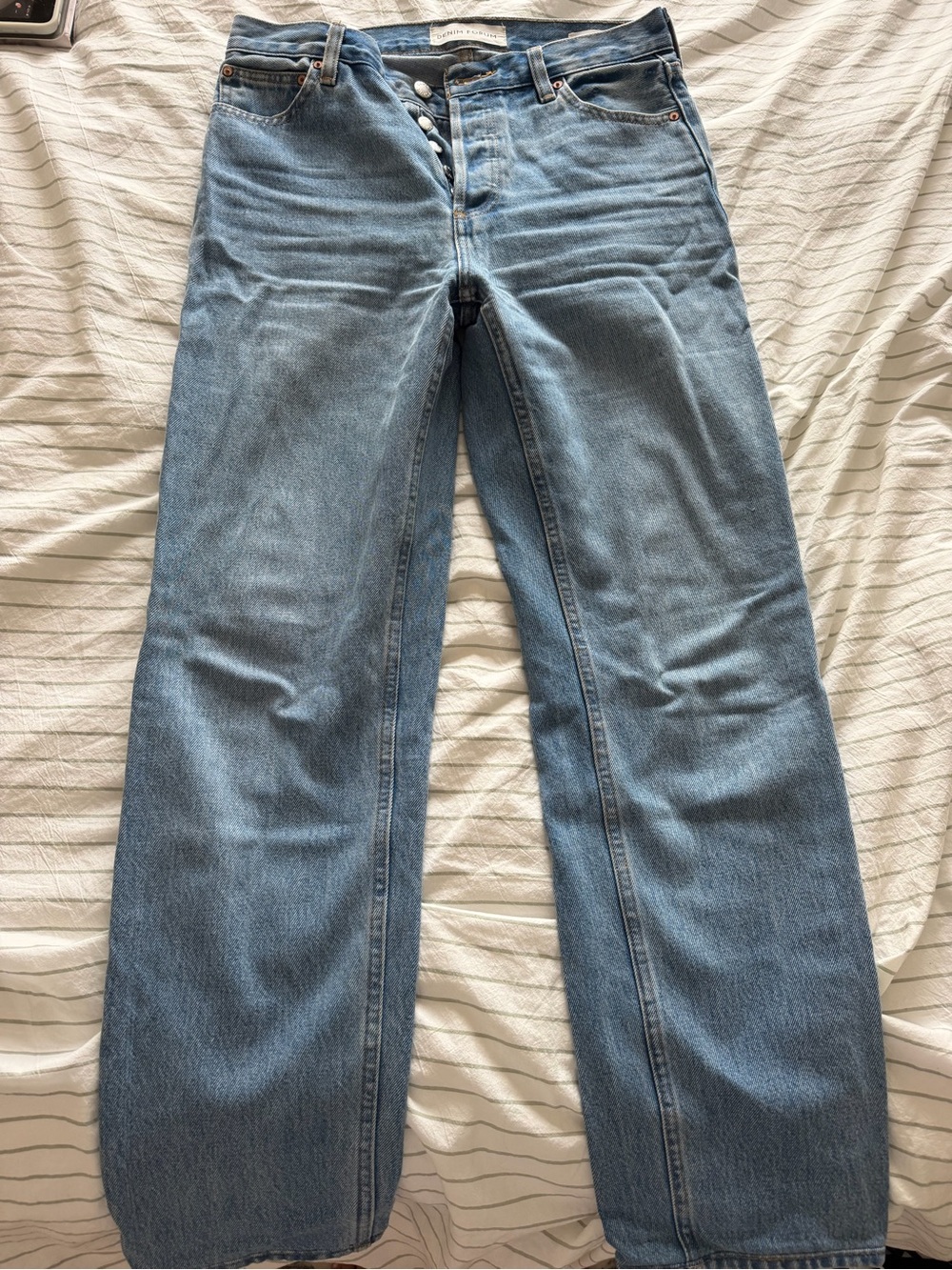 Aritzia Denim Forum- 90s mid relaxed jeans